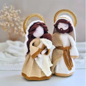 Conjunto completo da Sagrada Família em amigurumi de crochê