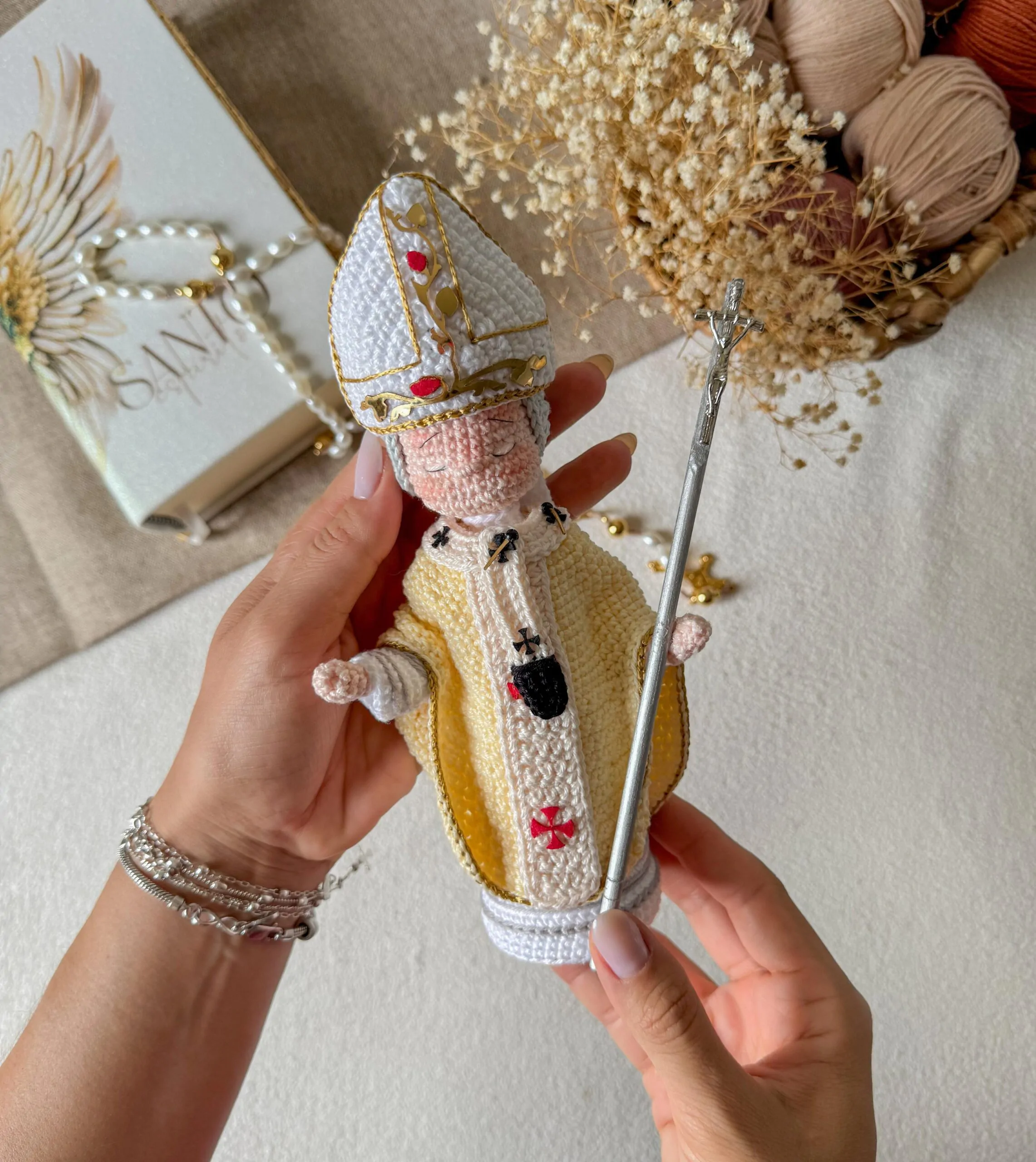 São João Paulo II em Amigurumi | E-book PDF (Collab Encantarte) - Imagem 5