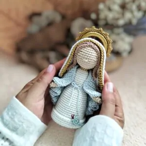 Nossa Senhora em Amigurumi